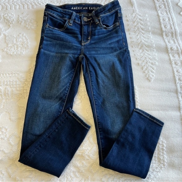 Women's Blue Jeans - Picture 3 of 7